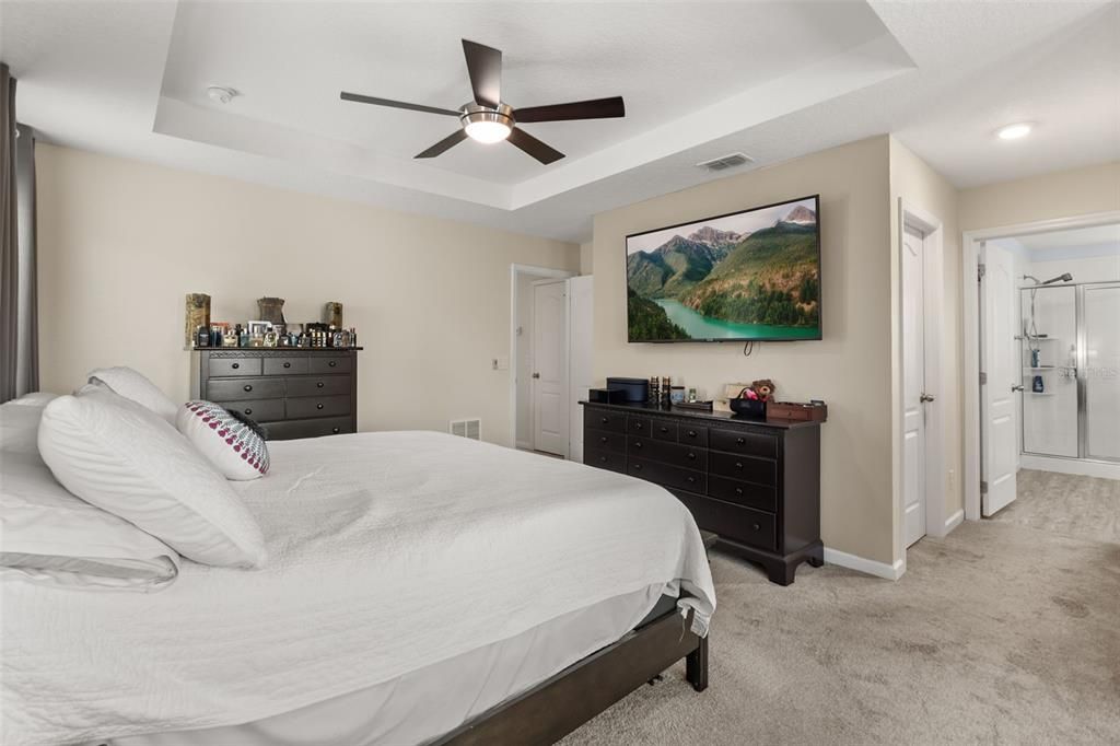 For Sale: $409,900 (3 beds, 2 baths, 2352 Square Feet)