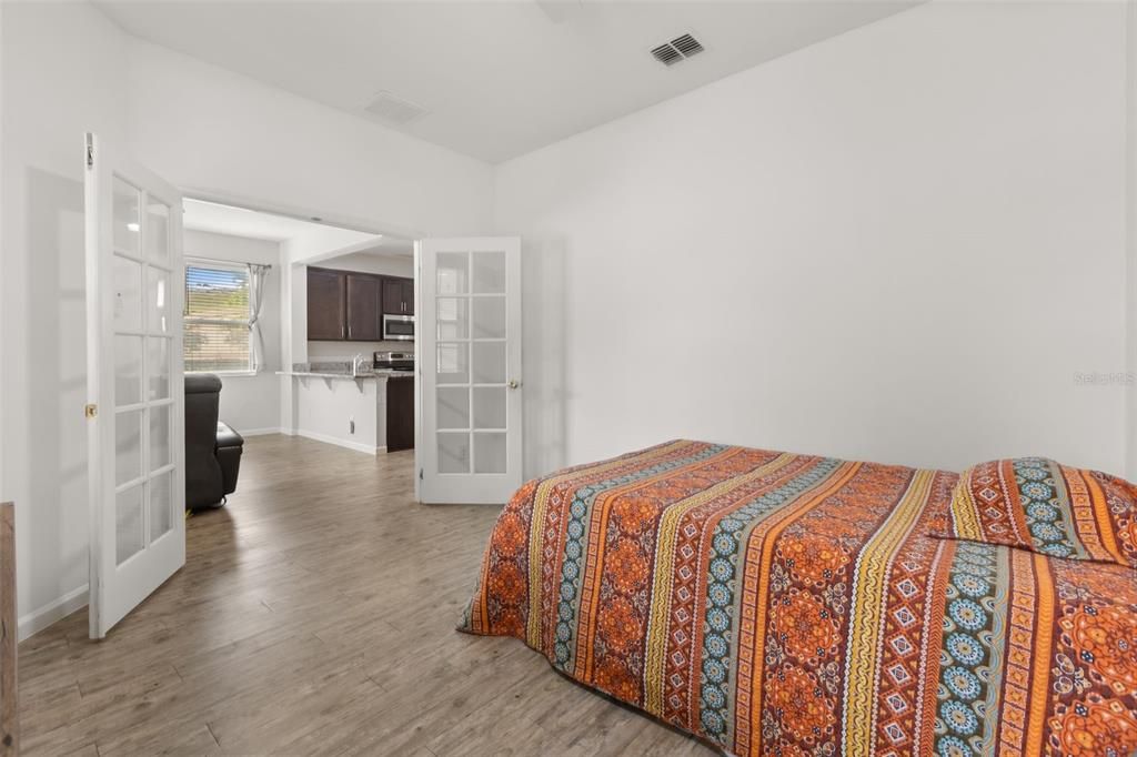 For Sale: $409,900 (3 beds, 2 baths, 2352 Square Feet)