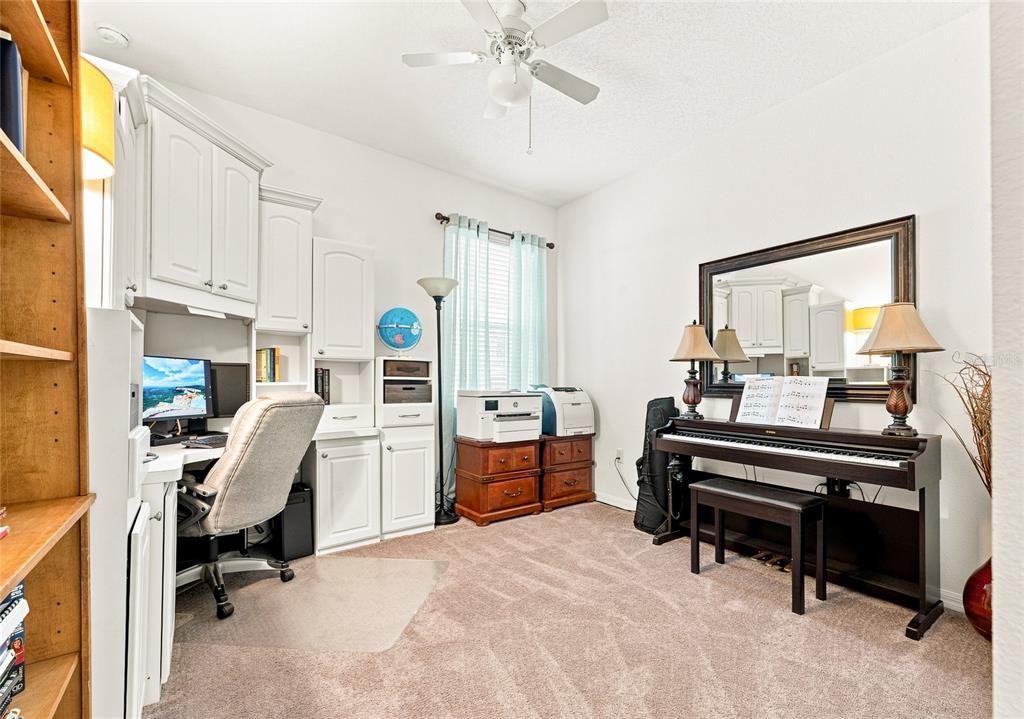 For Sale: $369,000 (3 beds, 2 baths, 1595 Square Feet)