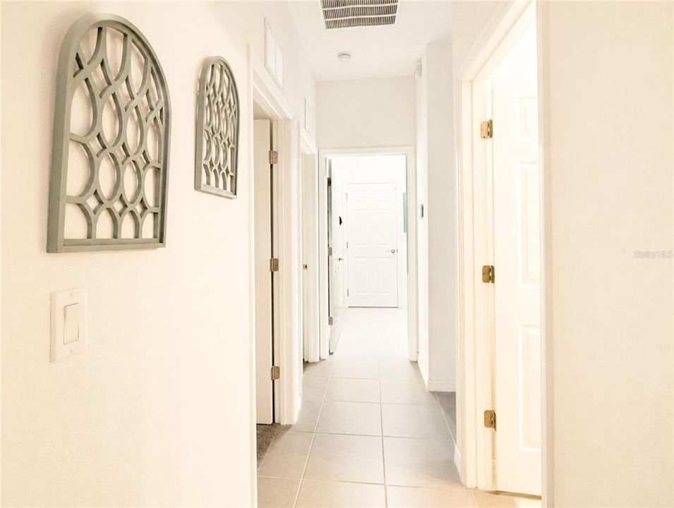 For Sale: $369,000 (3 beds, 2 baths, 1595 Square Feet)