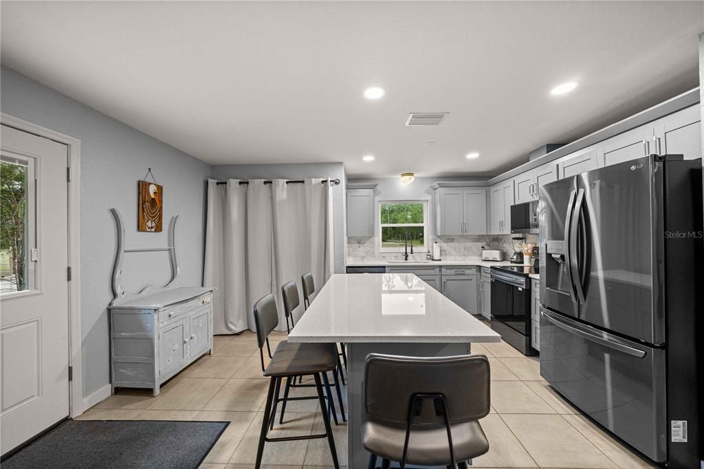 En Venta: $469,900 (2 camas, 2 baños, 1008 Pies cuadrados)