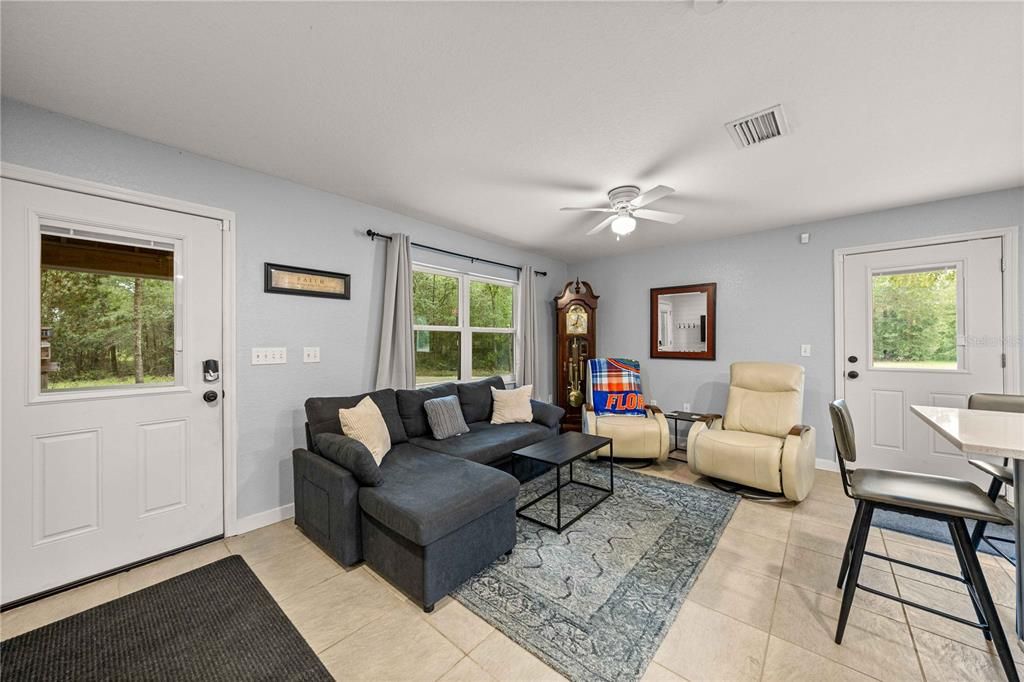 En Venta: $469,900 (2 camas, 2 baños, 1008 Pies cuadrados)