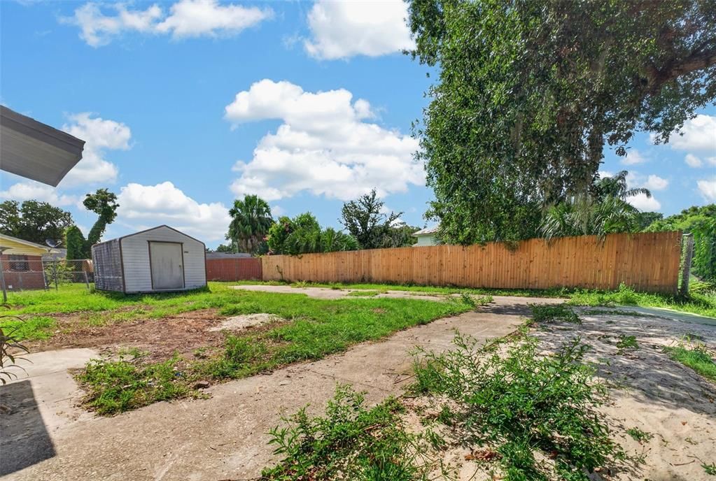 На продажу: $279,500 (4 спален, 2 ванн, 1392 Квадратных фут)