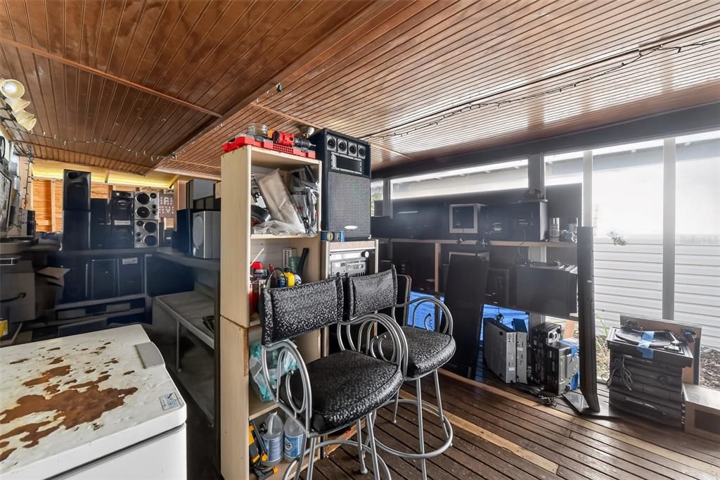 En Venta: $299,900 (3 camas, 2 baños, 1343 Pies cuadrados)