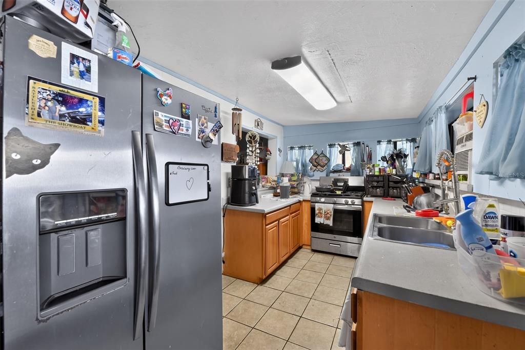 En Venta: $299,900 (3 camas, 2 baños, 1343 Pies cuadrados)