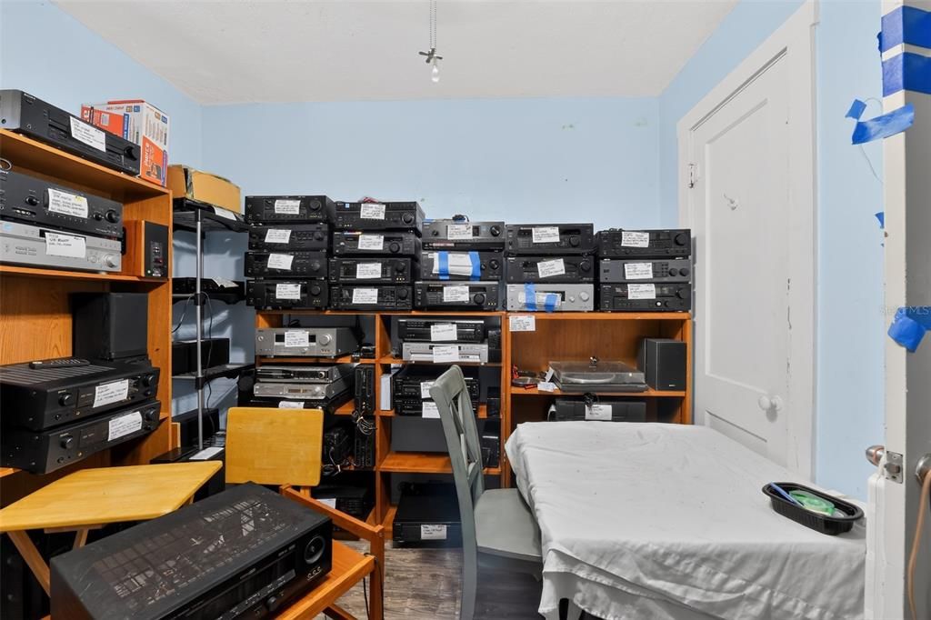 En Venta: $299,900 (3 camas, 2 baños, 1343 Pies cuadrados)