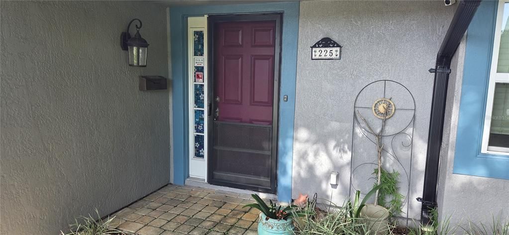 For Sale: $560,000 (4 beds, 2 baths, 1801 Square Feet)