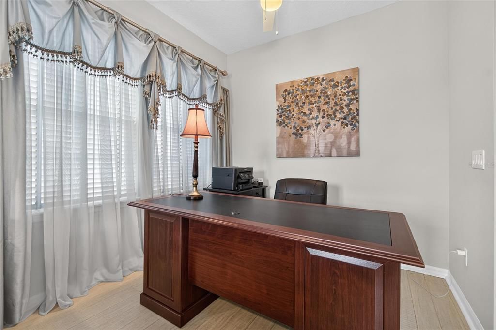 En Venta: $759,900 (3 camas, 2 baños, 2199 Pies cuadrados)