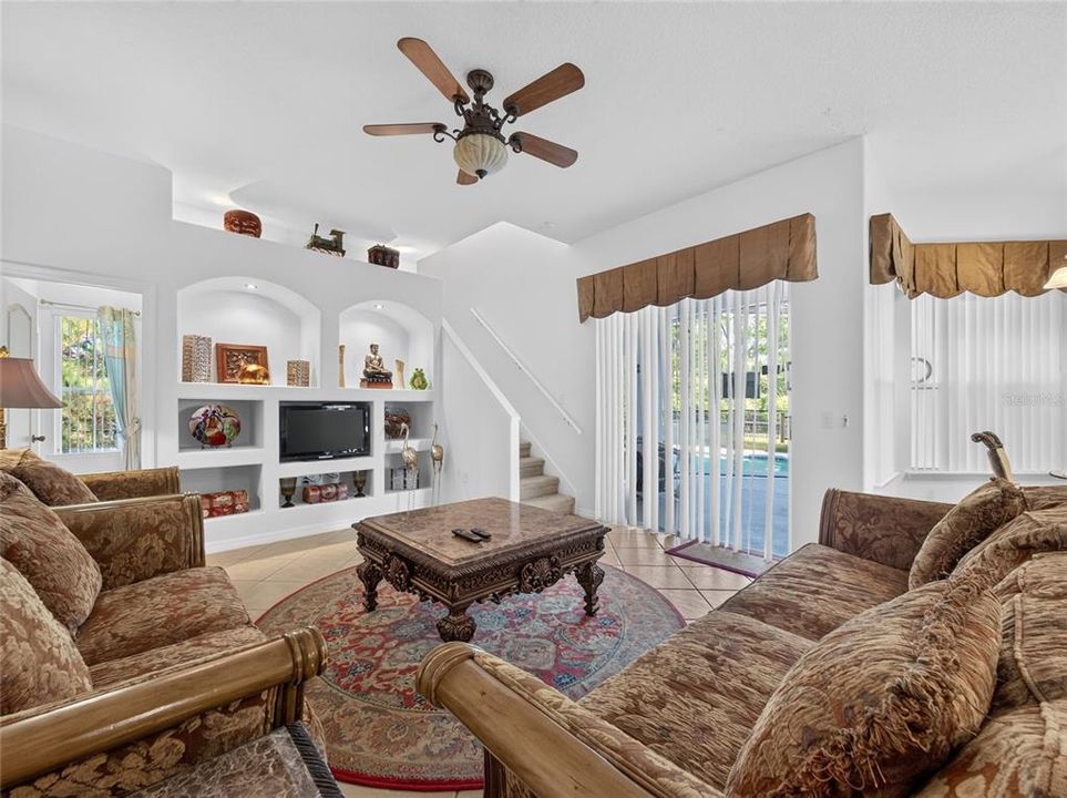 En Venta: $525,000 (6 camas, 5 baños, 3283 Pies cuadrados)