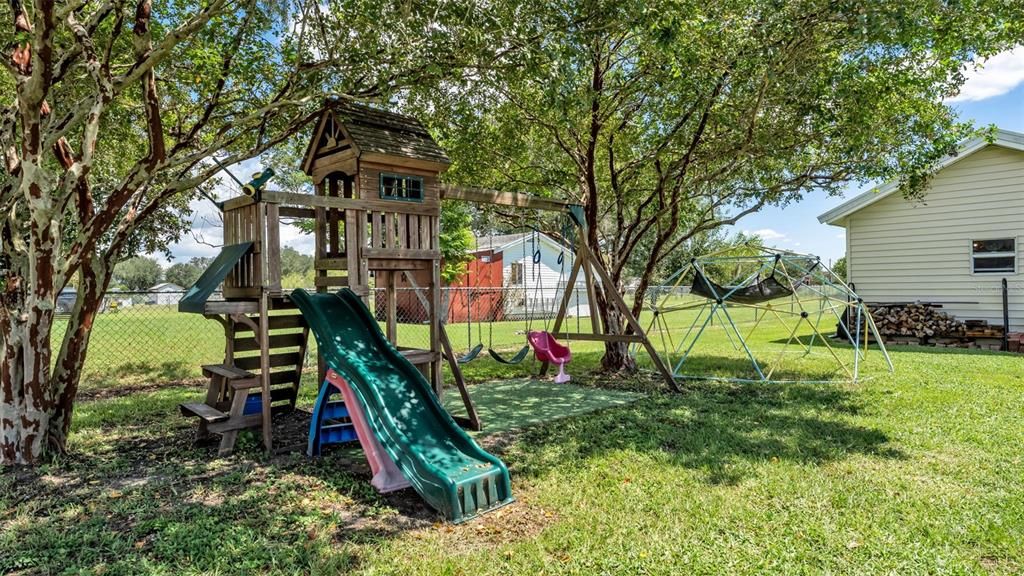 На продажу: $355,000 (3 спален, 2 ванн, 1836 Квадратных фут)