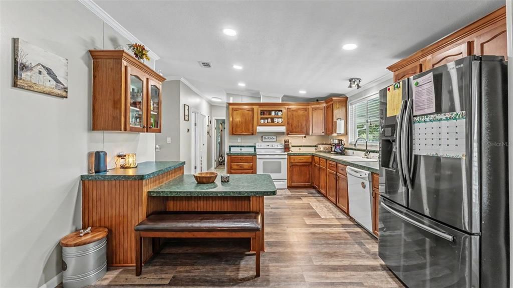 На продажу: $355,000 (3 спален, 2 ванн, 1836 Квадратных фут)