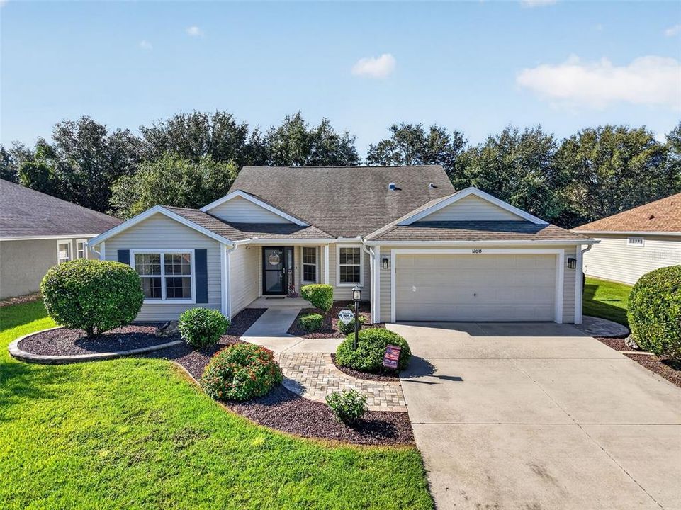 For Sale: $479,000 (3 beds, 2 baths, 2006 Square Feet)