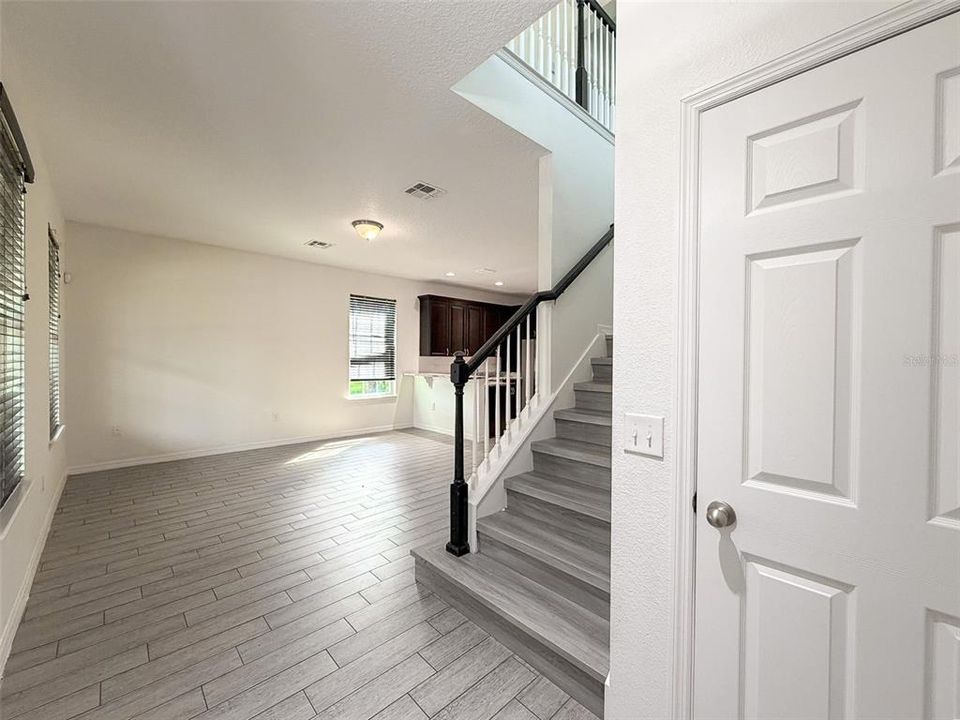 В аренду: $2,950 (4 спален, 2 ванн, 2092 Квадратных фут)
