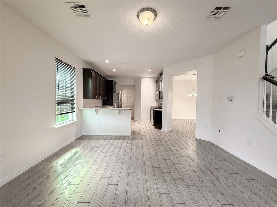 В аренду: $2,950 (4 спален, 2 ванн, 2092 Квадратных фут)