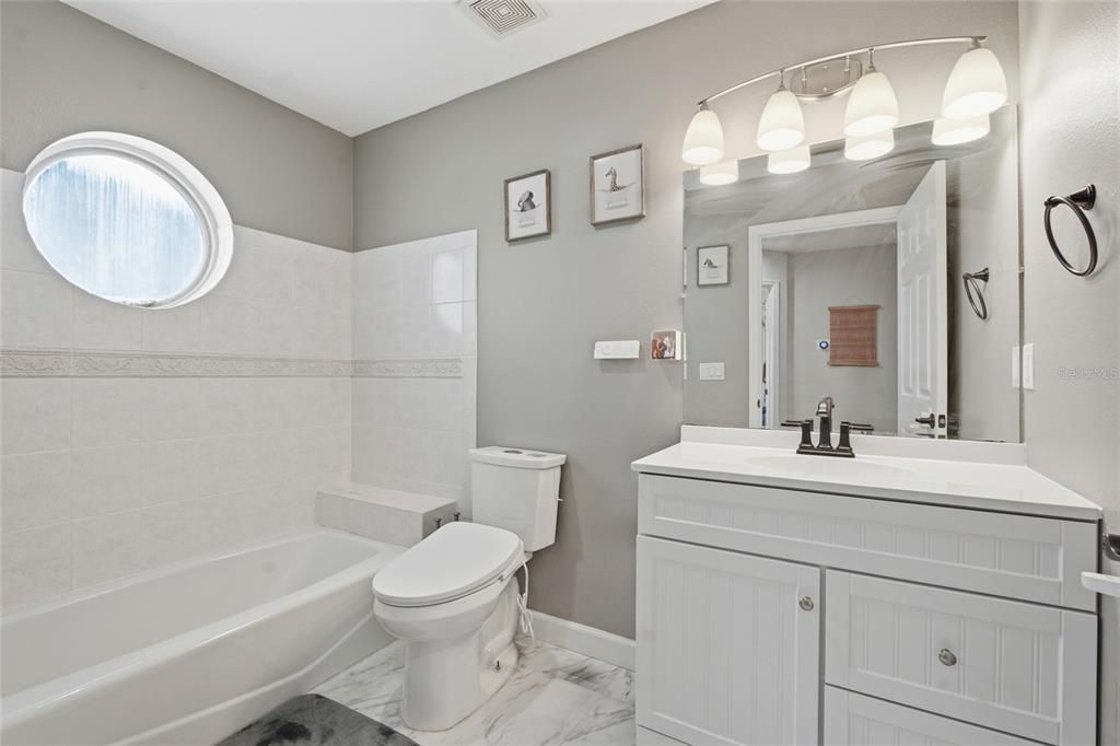 For Sale: $850,000 (5 beds, 3 baths, 2904 Square Feet)