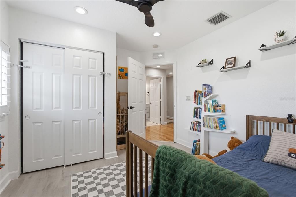 For Sale: $850,000 (5 beds, 3 baths, 2904 Square Feet)