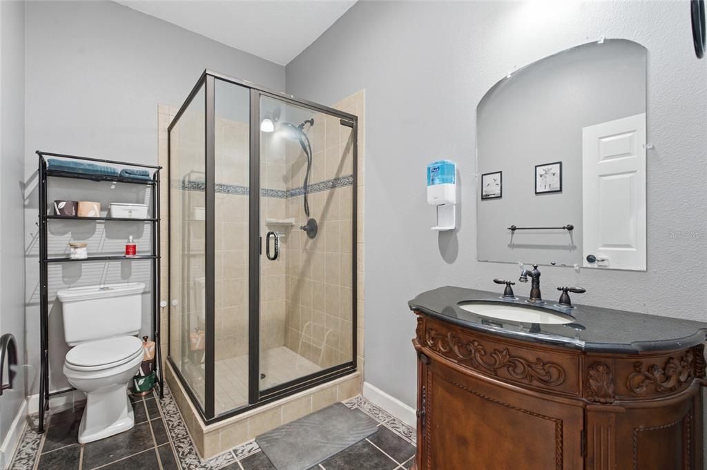 For Sale: $850,000 (5 beds, 3 baths, 2904 Square Feet)