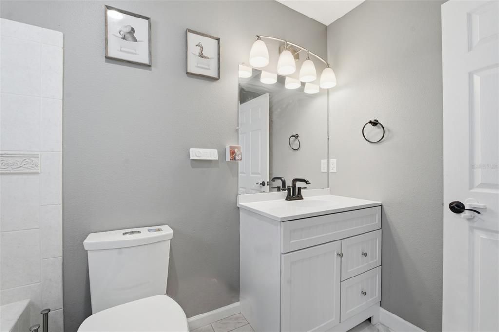 For Sale: $850,000 (5 beds, 3 baths, 2904 Square Feet)