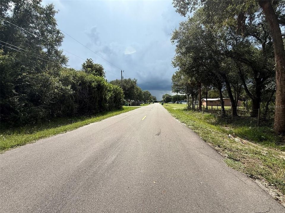 待售: $359,900 (3.99 acres)