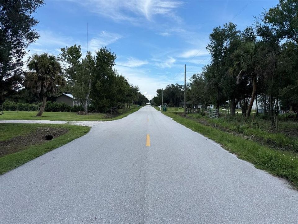 待售: $359,900 (3.99 acres)