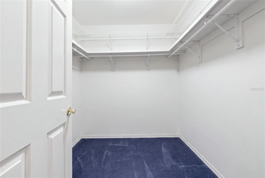 For Sale: $719,000 (4 beds, 3 baths, 2696 Square Feet)