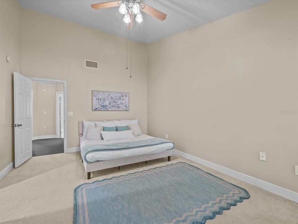 En Venta: $285,000 (3 camas, 2 baños, 1314 Pies cuadrados)