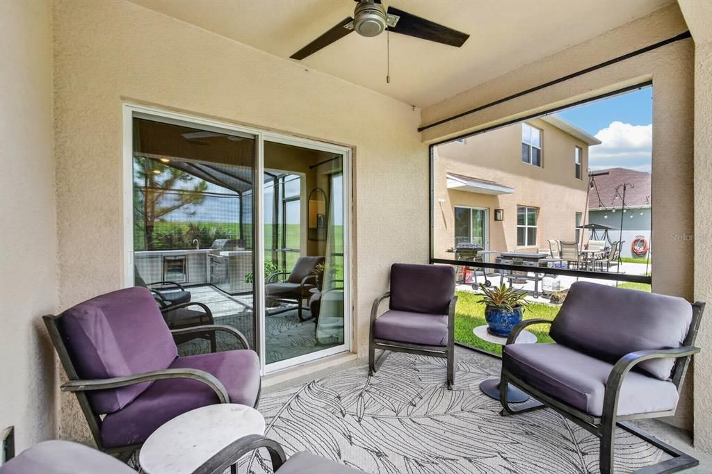 For Sale: $400,000 (4 beds, 2 baths, 1836 Square Feet)