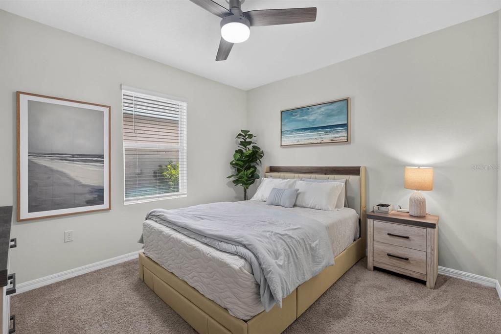 For Sale: $400,000 (4 beds, 2 baths, 1836 Square Feet)