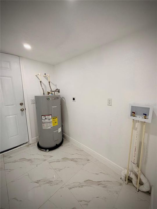 En Venta: $269,900 (3 camas, 1 baños, 849 Pies cuadrados)