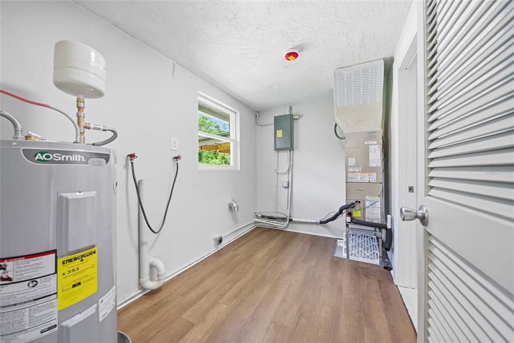 En Venta: $159,900 (2 camas, 1 baños, 675 Pies cuadrados)