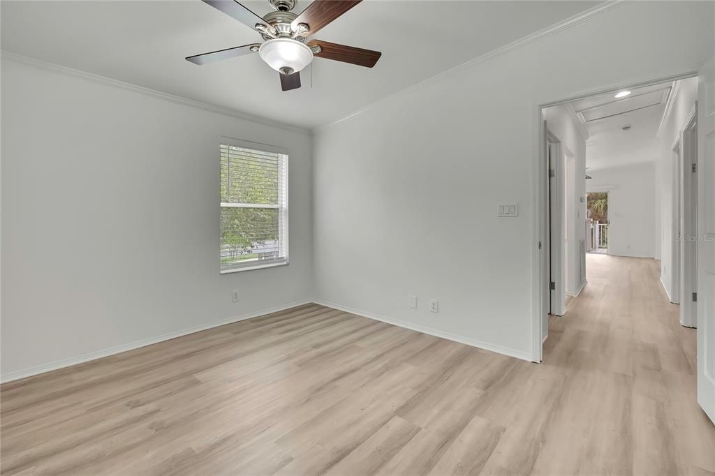 For Sale: $495,000 (3 beds, 2 baths, 1188 Square Feet)
