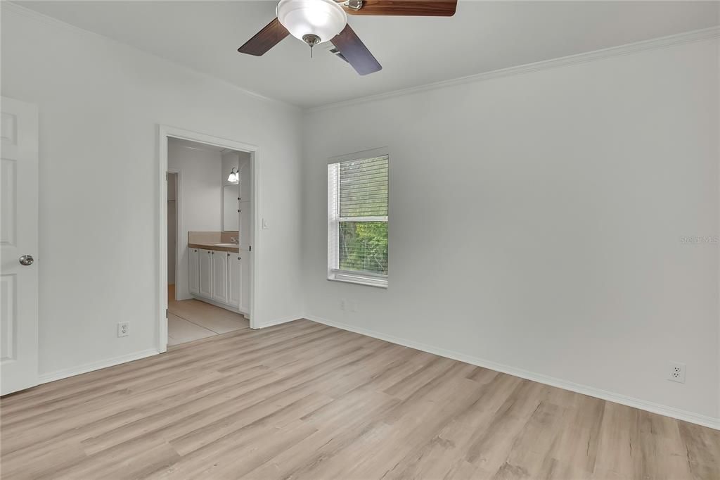For Sale: $495,000 (3 beds, 2 baths, 1188 Square Feet)