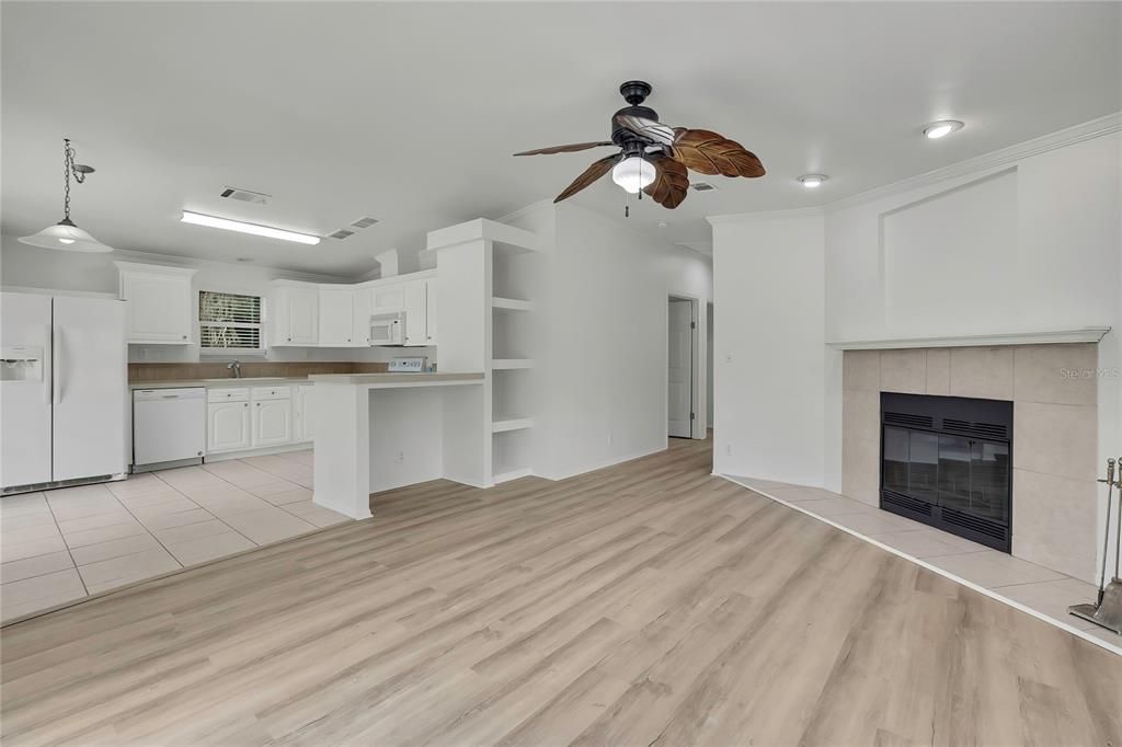 For Sale: $495,000 (3 beds, 2 baths, 1188 Square Feet)