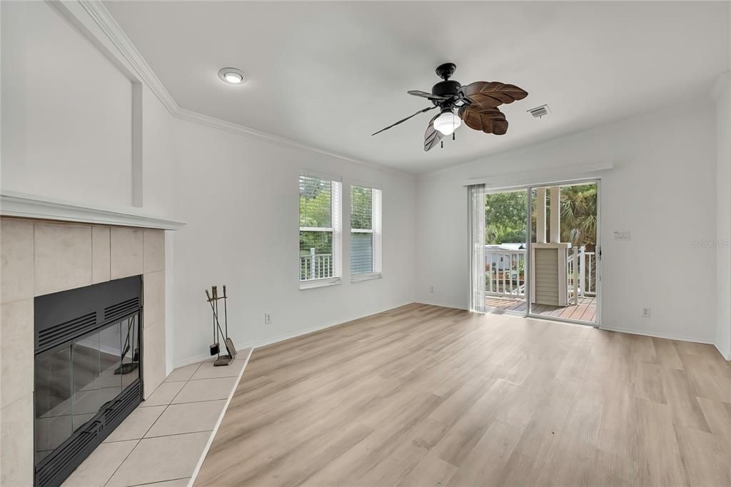 For Sale: $495,000 (3 beds, 2 baths, 1188 Square Feet)