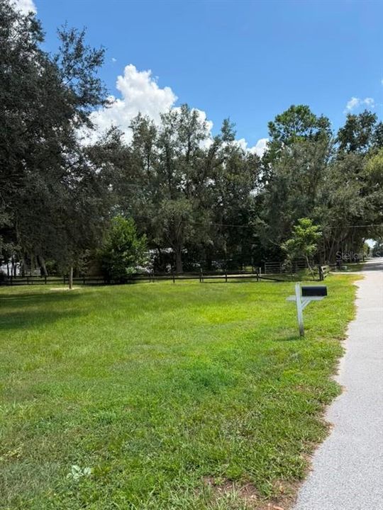 For Sale: $310,000 (2 beds, 2 baths, 1056 Square Feet)