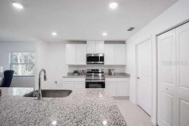 For Sale: $289,900 (3 beds, 2 baths, 1443 Square Feet)