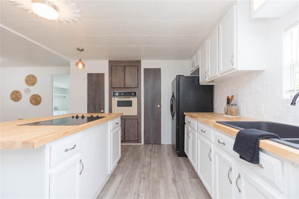 Activo con contrato: $239,900 (3 camas, 2 baños, 1344 Pies cuadrados)