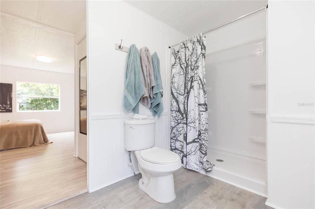 Activo con contrato: $239,900 (3 camas, 2 baños, 1344 Pies cuadrados)