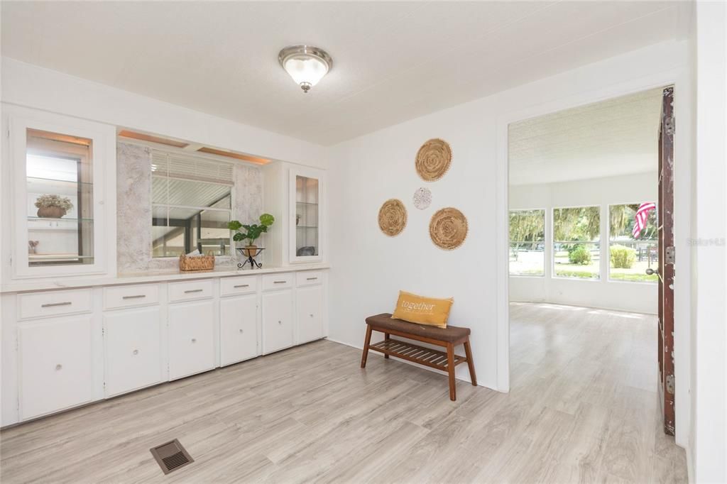 Activo con contrato: $239,900 (3 camas, 2 baños, 1344 Pies cuadrados)