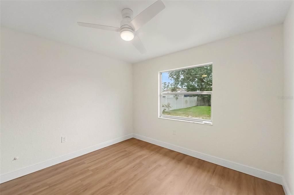 For Sale: $234,950 (2 beds, 2 baths, 946 Square Feet)