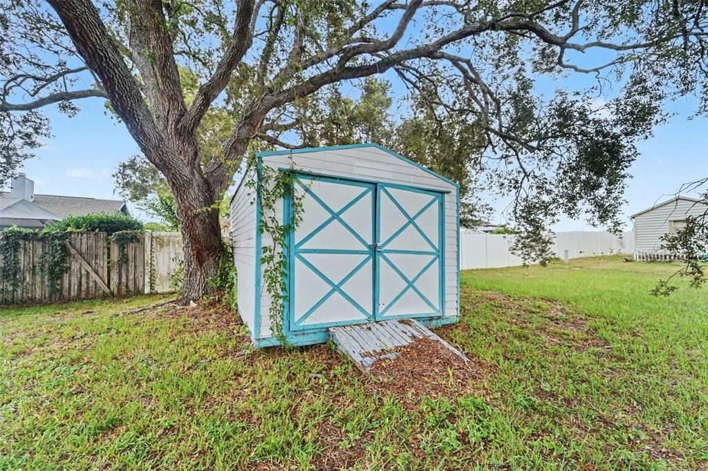 For Sale: $234,950 (2 beds, 2 baths, 946 Square Feet)