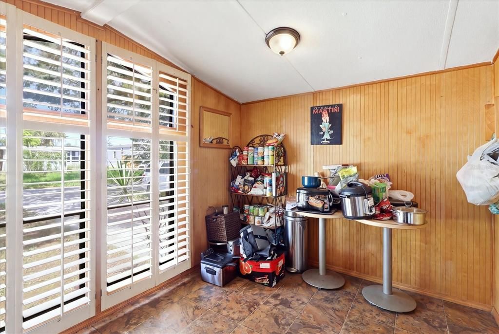 En Venta: $137,000 (2 camas, 1 baños, 912 Pies cuadrados)