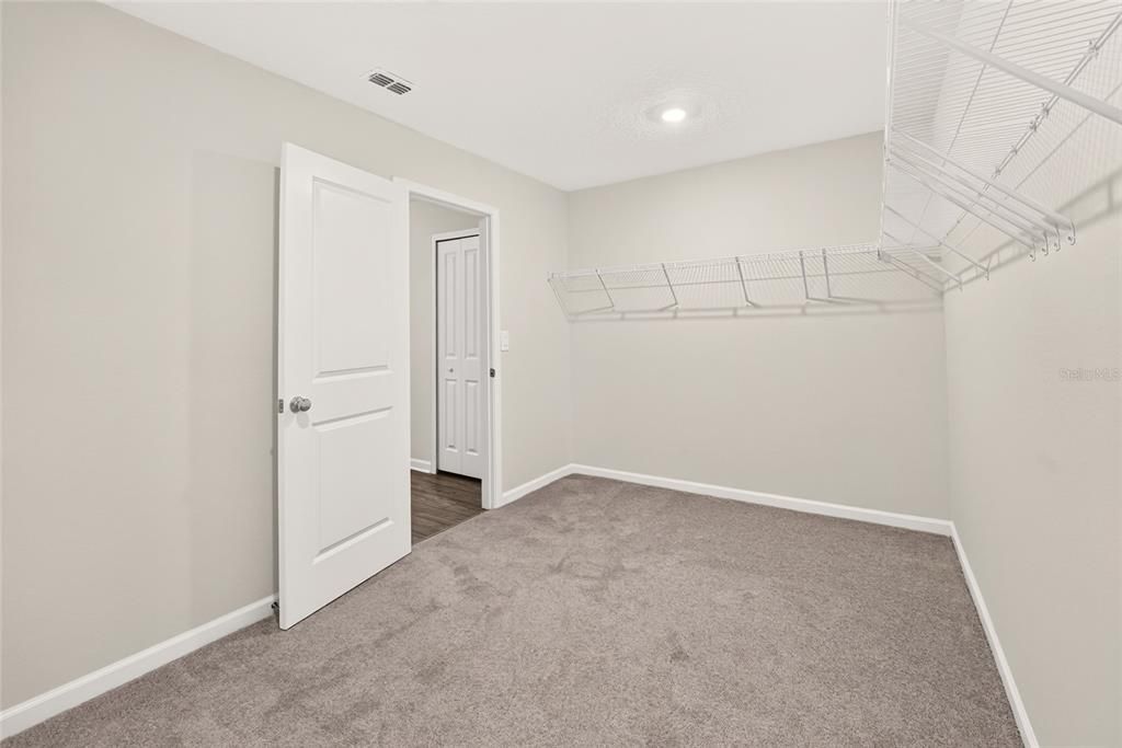 For Sale: $314,999 (4 beds, 2 baths, 1815 Square Feet)