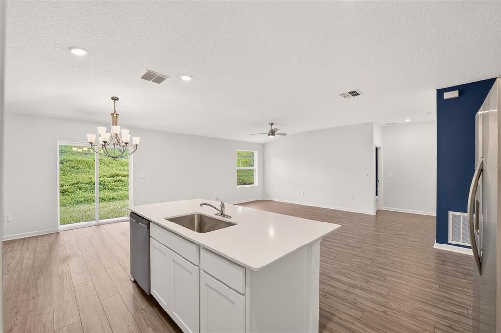 For Sale: $314,999 (4 beds, 2 baths, 1815 Square Feet)