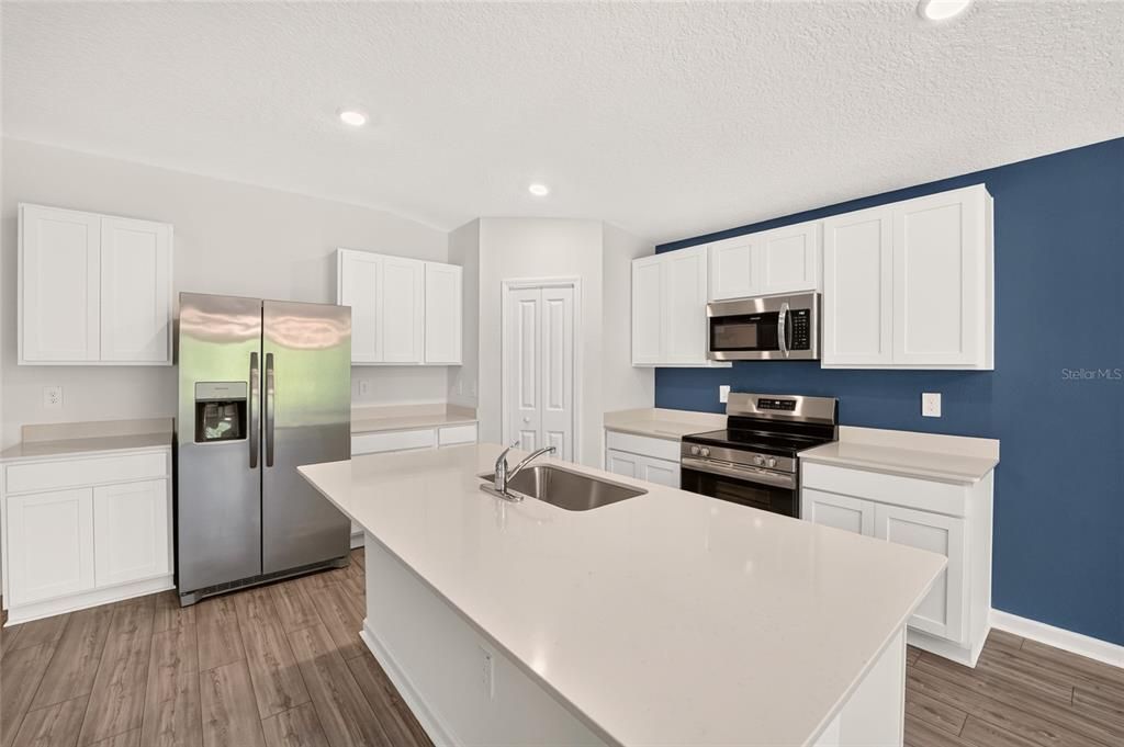 For Sale: $314,999 (4 beds, 2 baths, 1815 Square Feet)