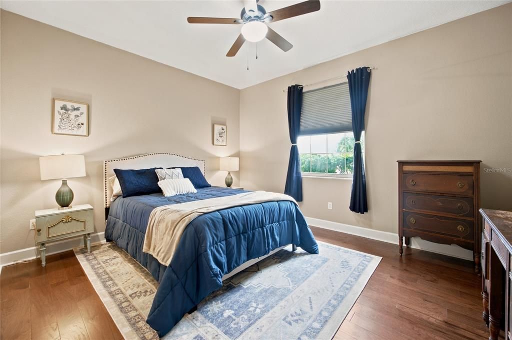 For Sale: $510,000 (4 beds, 2 baths, 2527 Square Feet)