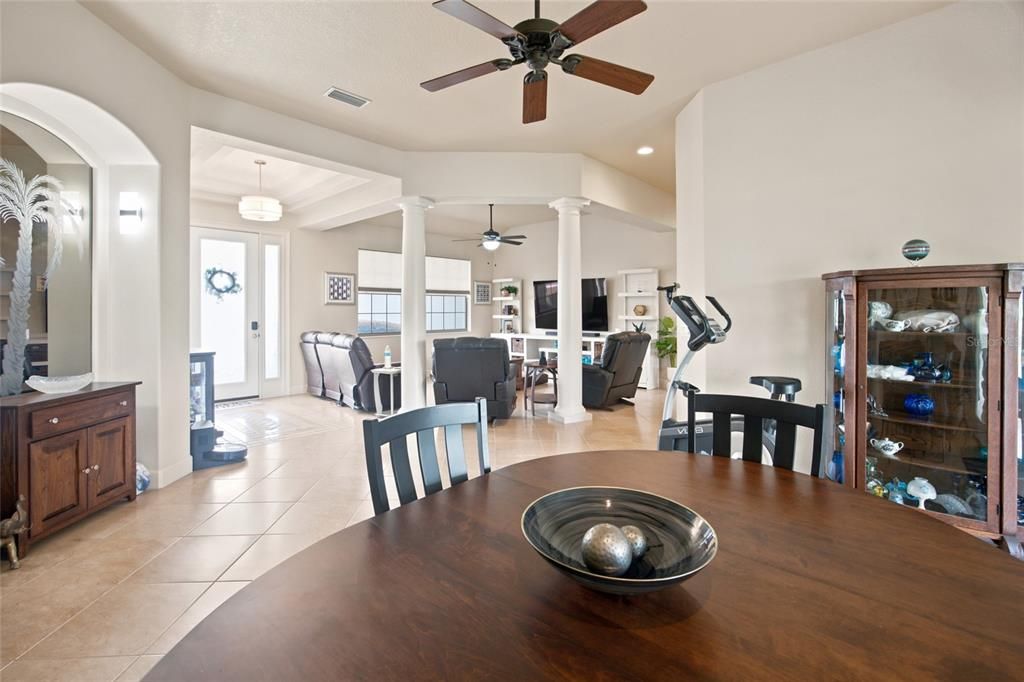 For Sale: $510,000 (4 beds, 2 baths, 2527 Square Feet)