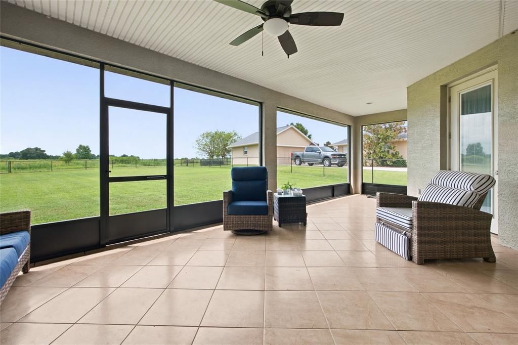 For Sale: $510,000 (4 beds, 2 baths, 2527 Square Feet)