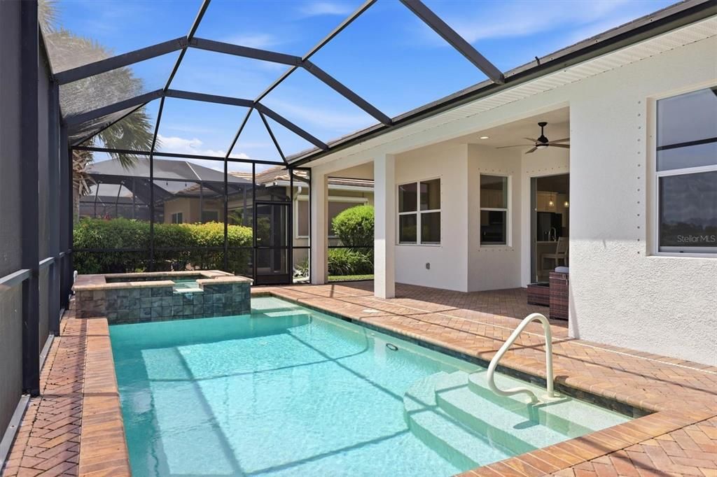 En Venta: $1,125,000 (3 camas, 2 baños, 2316 Pies cuadrados)