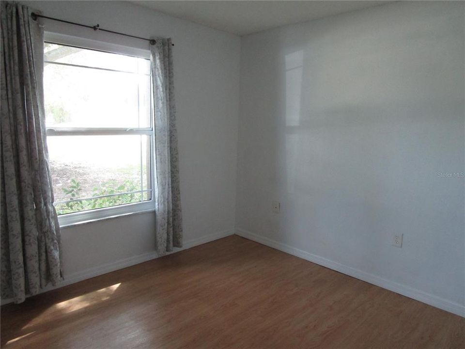 For Sale: $309,900 (3 beds, 2 baths, 1708 Square Feet)